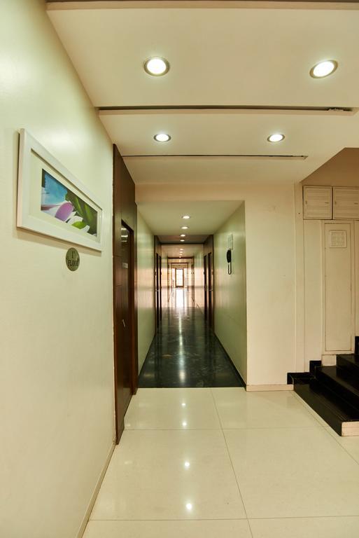 Hotel Sai Mahal Shirdi Esterno foto